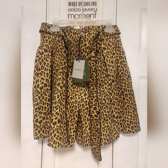 High-rise leopard print shorts - Picture 3 of 5